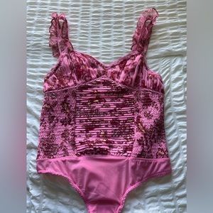 FreePeople Weekend Plans Bodysuit!!